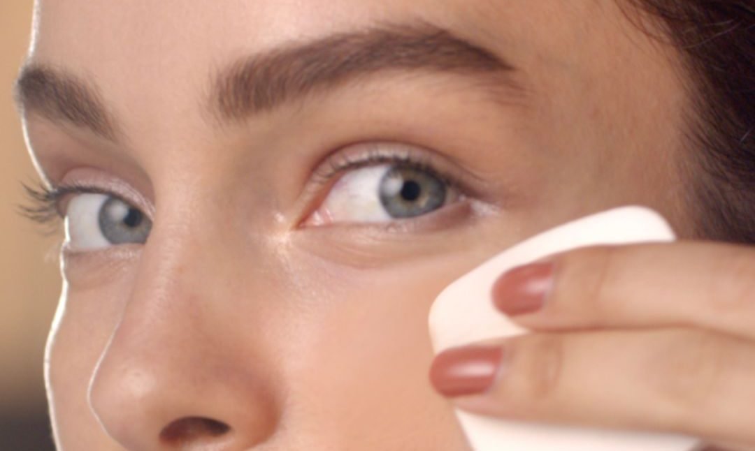 Cómo maquillar cejas poco pobladas para darles forma| L'Oréal Paris